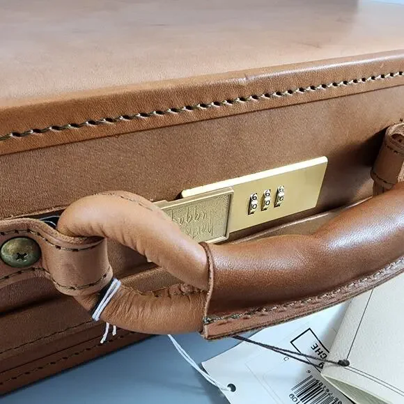 Hartmann Luggage 4700 Belt A9 5 Commute-Tache Attache (3) - New